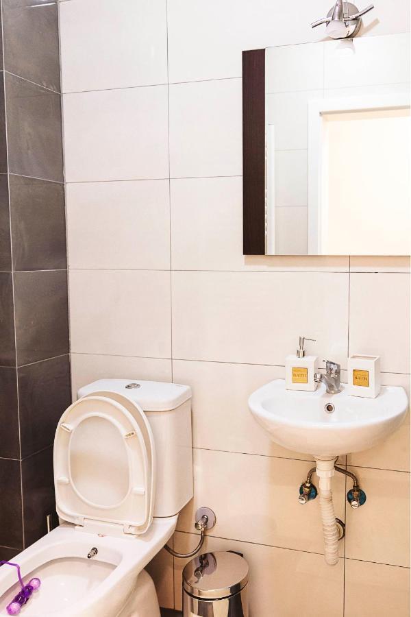 דירות פרישטינה Lina - Prn, Tower Prishtina מראה חיצוני תמונה